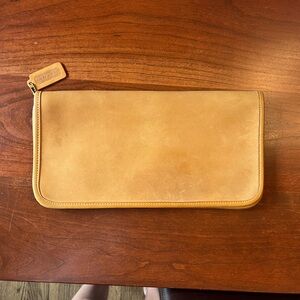 Tan Vintage Coach Clutch